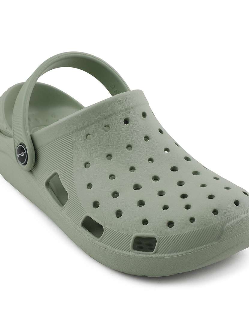 women solid slip on clogs - 22503374 -  Standard Image - 4