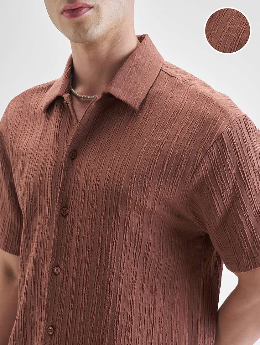 Men Textured Short Sleeve Regular Fit Casual Shirt - 22504558 -  Standard Image - 1
