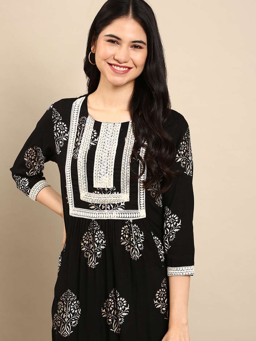 women printed round neck kurta and palazzo set - 22504832 -  Standard Image - 1