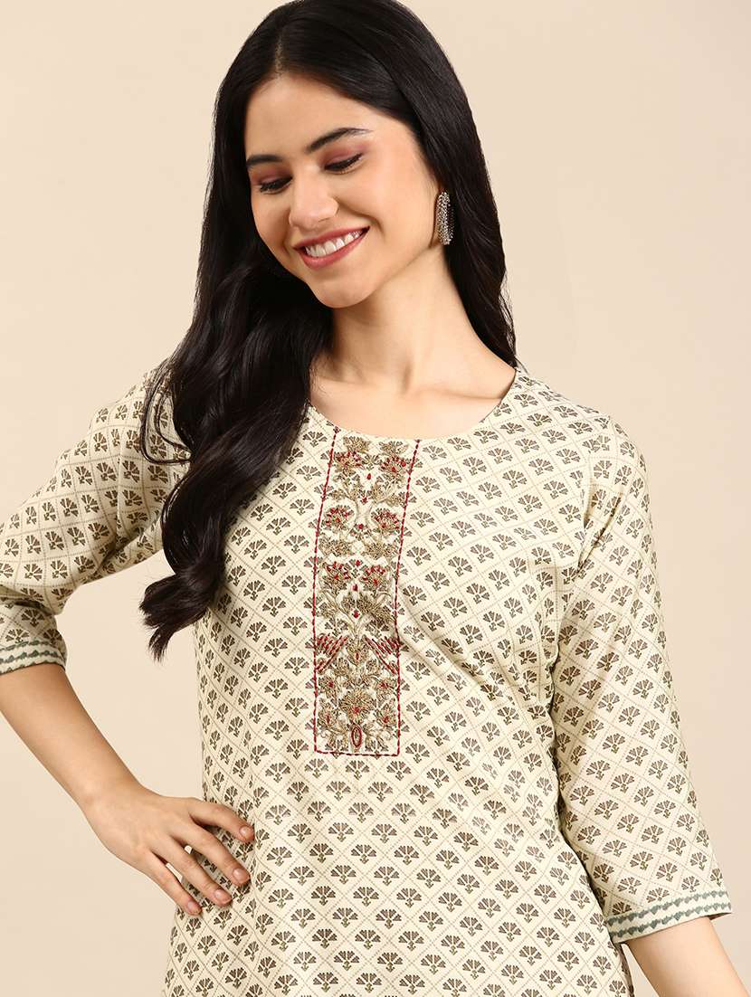 Women Printed Three Quarter Sleeve Kurta Pant Set - 22504852 -  Standard Image - 1
