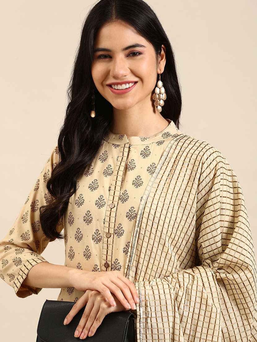 Women Printed Mandarin Neck Kurta And Pant Set With Dupatta - 22504853 -  Standard Image - 1