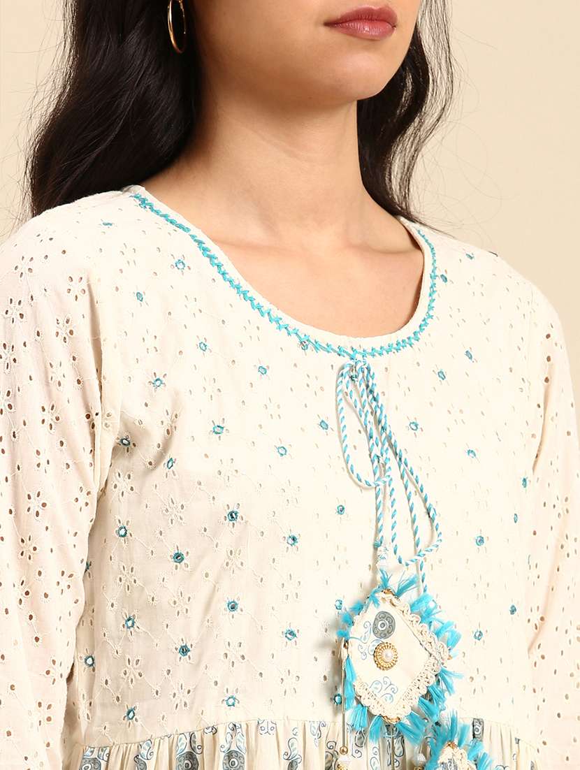 women printed round neck kurta and pant set with dupatta - 22504874 -  Standard Image - 4