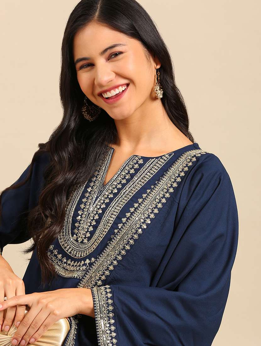 Women Embroidered Notch Neck Kurta And Pant Set With Dupatta - 22504886 -  Standard Image - 1