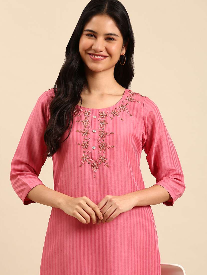 women printed round neck kurta and pant set  - 22504891 -  Standard Image - 1
