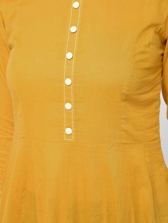 women solid three quarter sleeve anarkali kurta - 22504894 -  Standard Image - 4