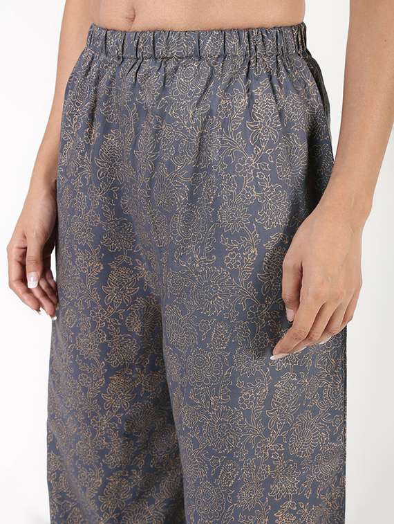 Women Printed Mid Rise Flared Palazzo - 22504928 -  Standard Image - 1
