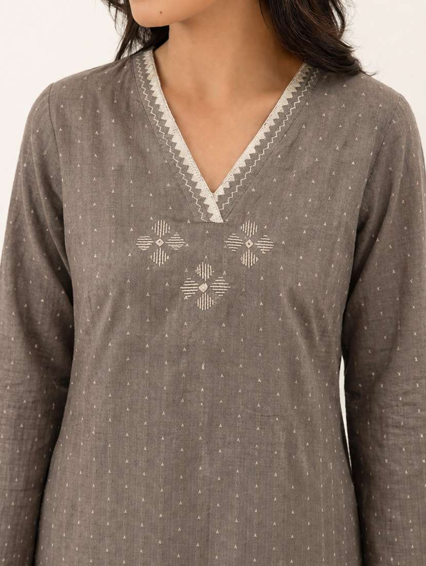 women self design three quarter sleeve straight kurta - 22504942 -  Standard Image - 1