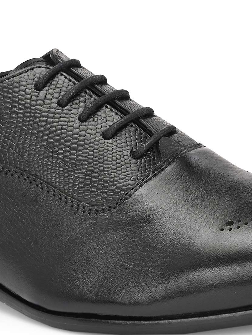 men black lace-up oxford - 22504991 -  Standard Image - 4