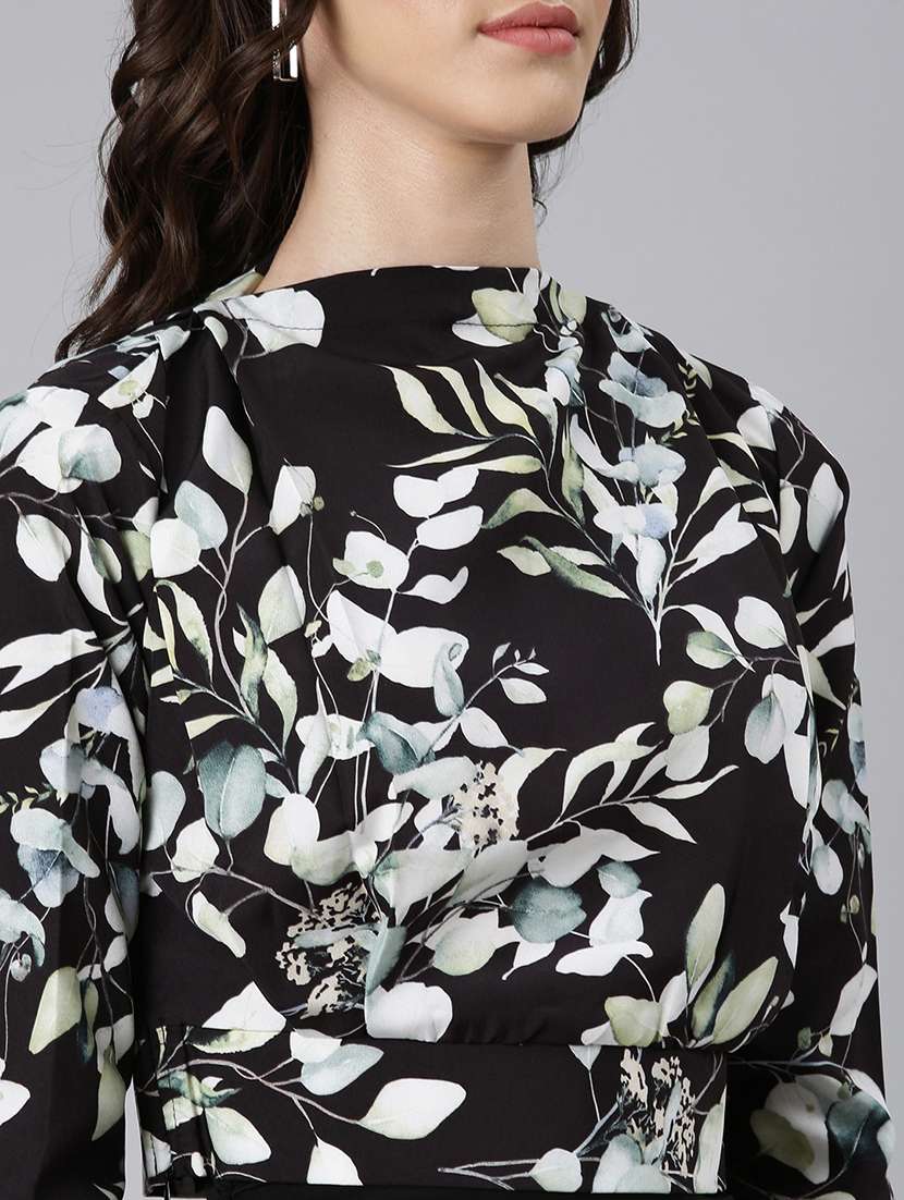 Women Printed Mock Neck Three Quarter Sleeves Crop Top - 22504999 -  Standard Image - 1