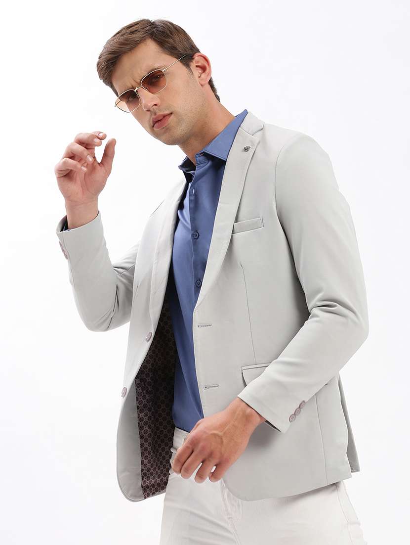 men solid laperl collar single breasted casual blazer