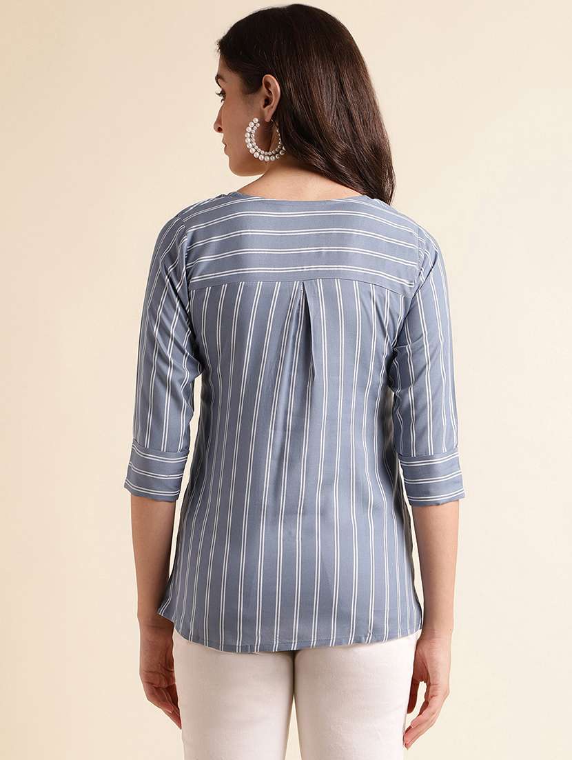 Women Striped Round Neck Regular Top - 22505240 -  Standard Image - 4