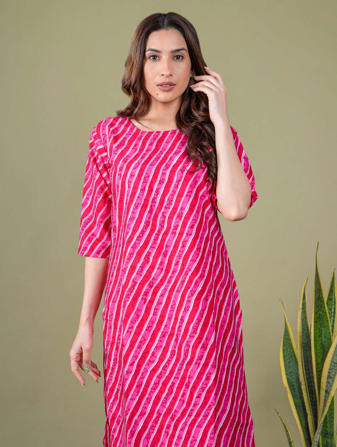 women printed round neck straight kurta - 22505369 -  Standard Image - 1