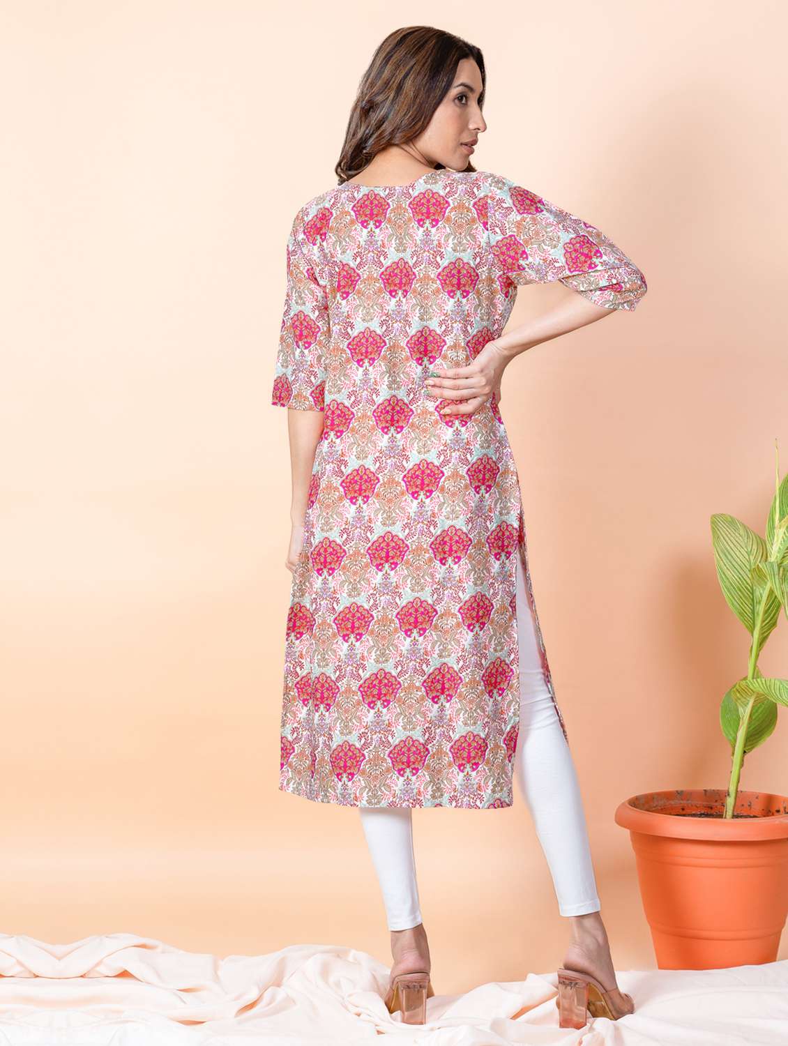 women printed round neck straight kurta - 22505385 -  Standard Image - 4