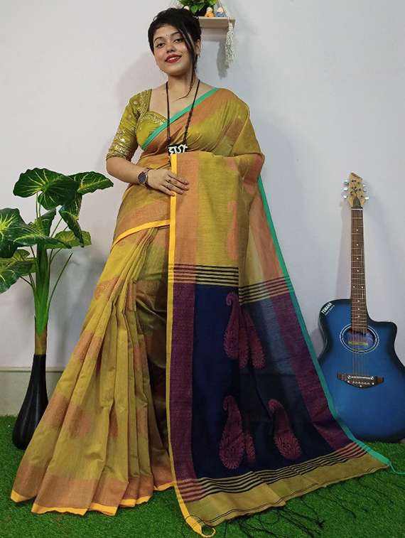 women self design bordered saree with blouse - 22505410 -  Standard Image - 1