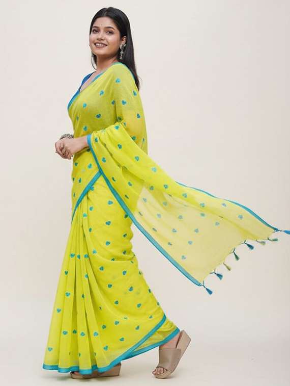 women self design handloom saree with blouse - 22505428 -  Standard Image - 1