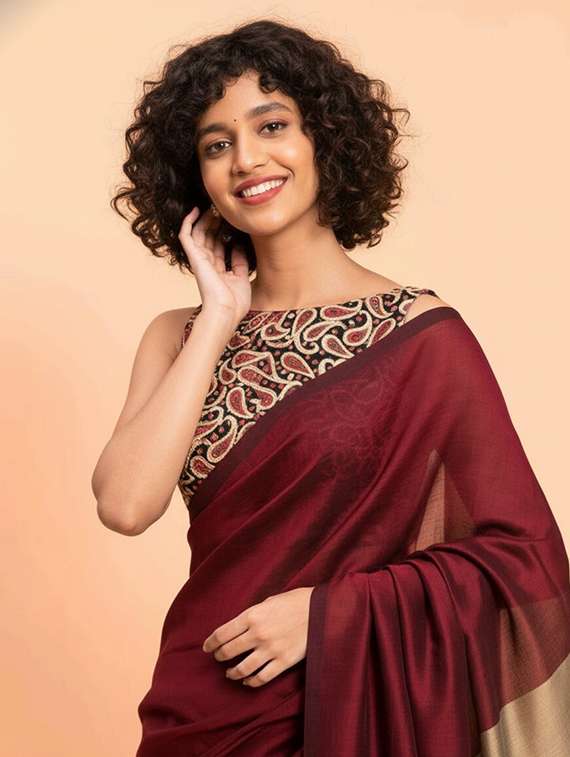 women solid handloom saree with blouse - 22505477 -  Standard Image - 1