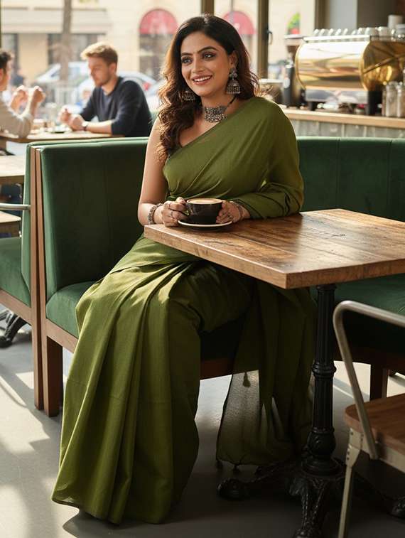 women solid handloom saree with blouse - 22505570 -  Standard Image - 4