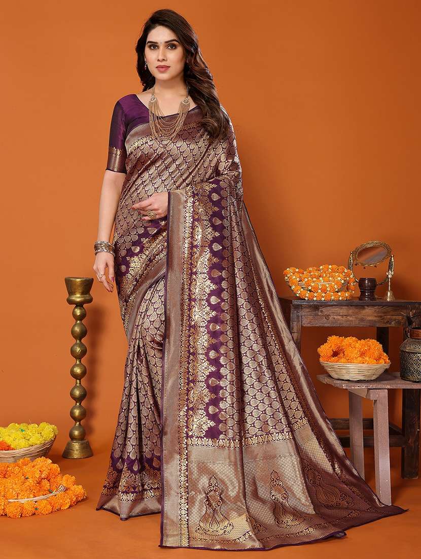 women self design banarasi saree with blouse
