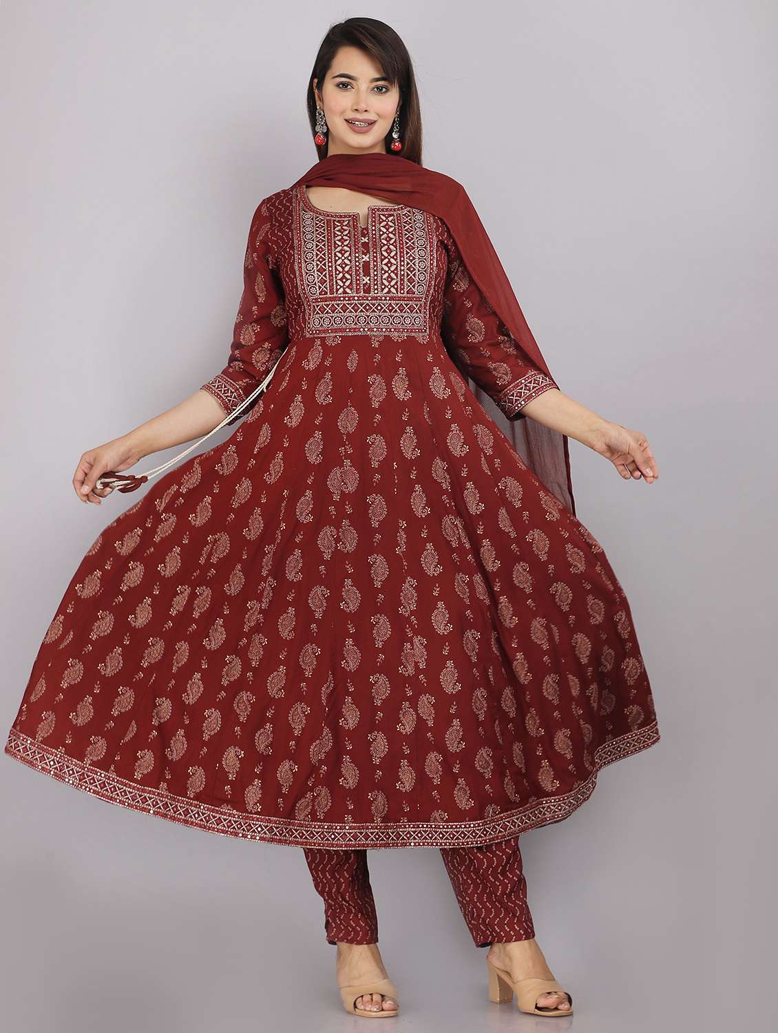 women printed three quarter sleeve kurta pant with dupatta set - 22505844 -  Standard Image - 1