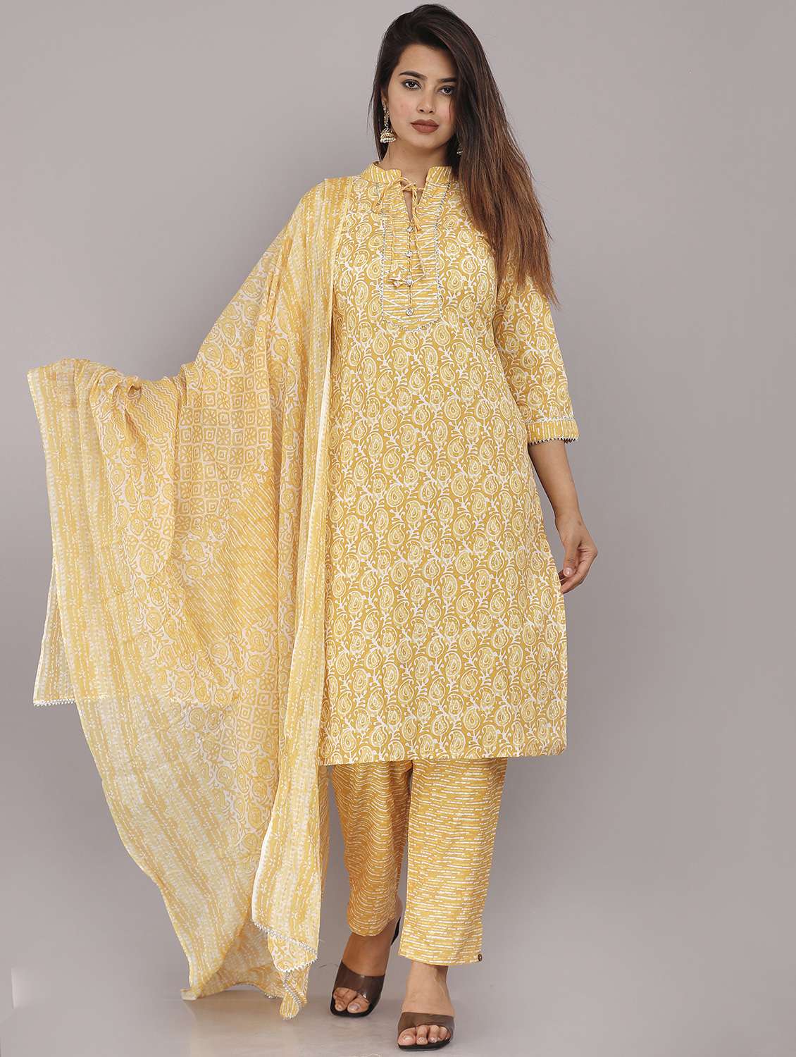 women printed three quarter sleeve kurta pant with dupatta set