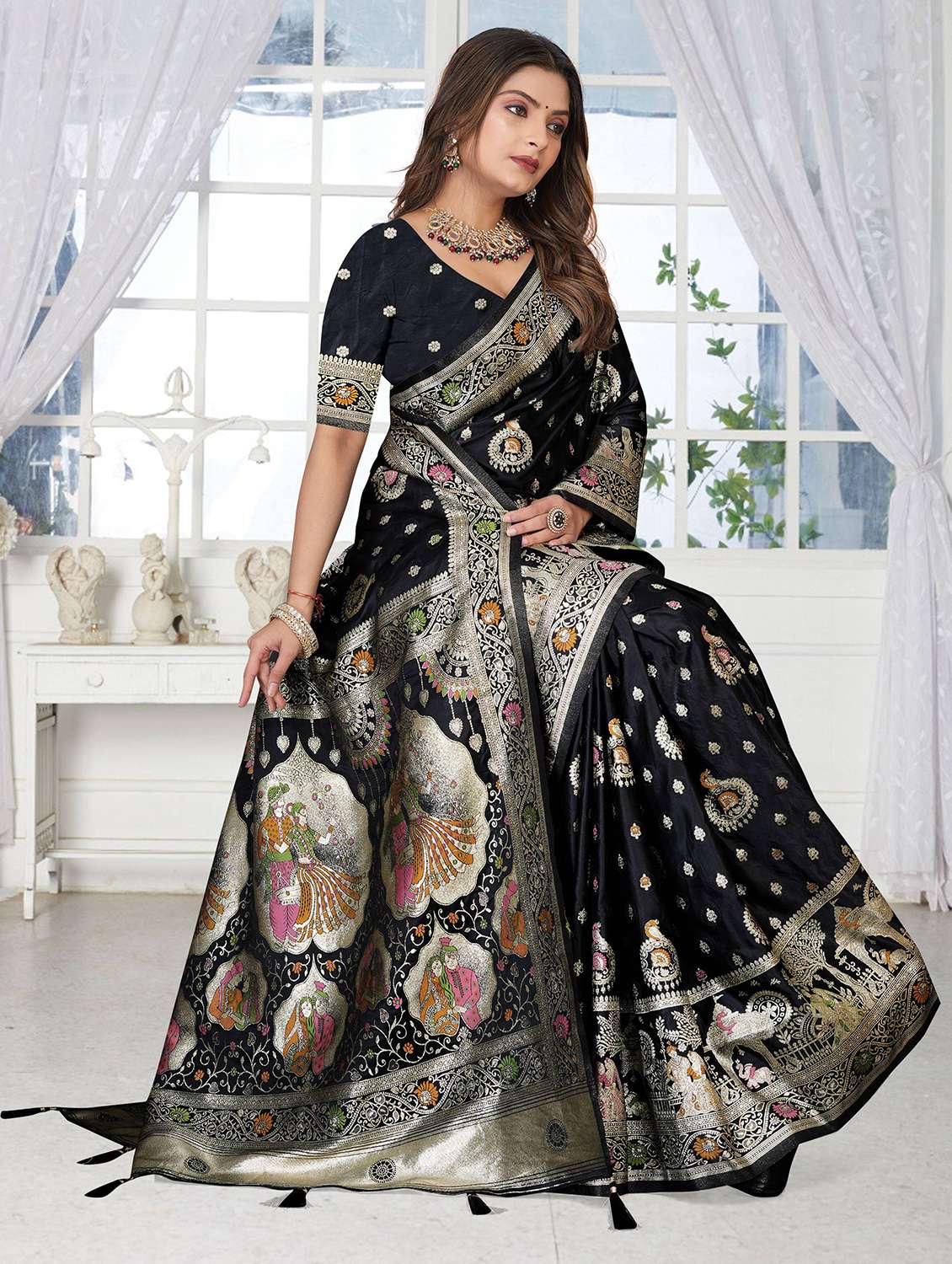 women self design banarasi saree with blouse - 22505957 -  Standard Image - 4