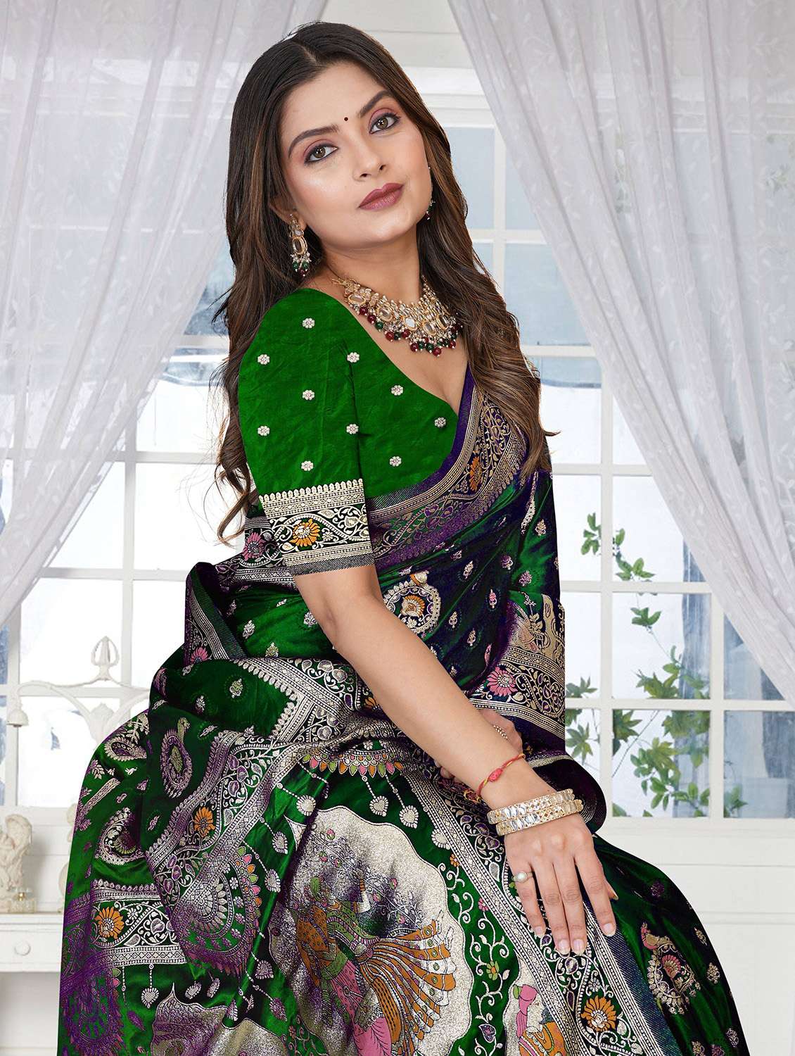 women self design banarasi saree with blouse - 22505958 -  Standard Image - 1