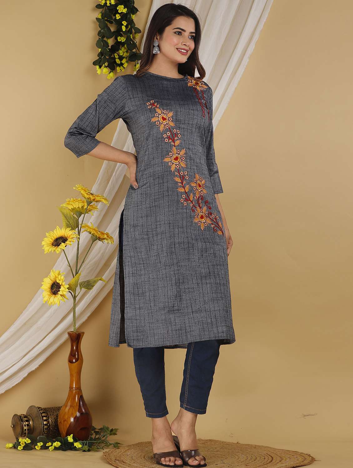women embroidered three quarter sleeve straight kurta - 22506165 -  Standard Image - 1