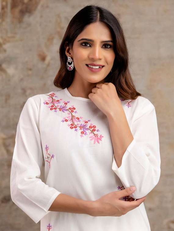 women embroidered three quarter sleeve kurta pant set - 22507493 -  Standard Image - 1
