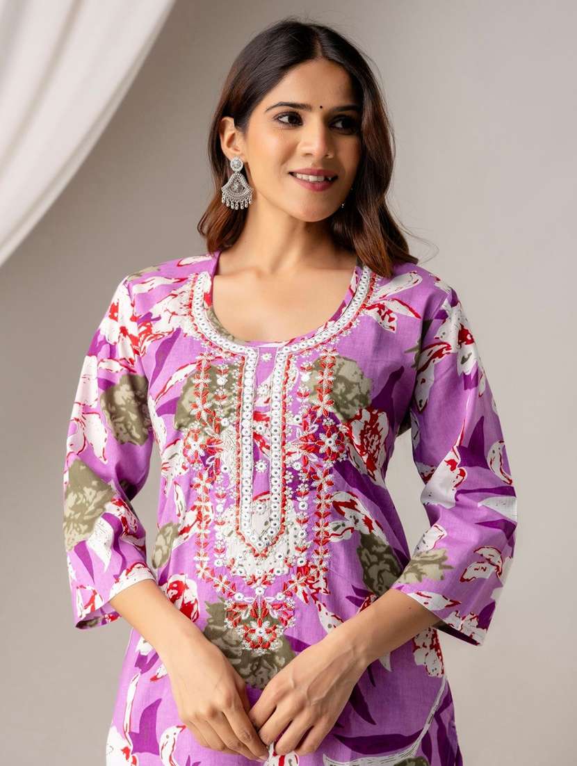 women printed three quarter sleeve kurta pant set - 22507535 -  Standard Image - 1
