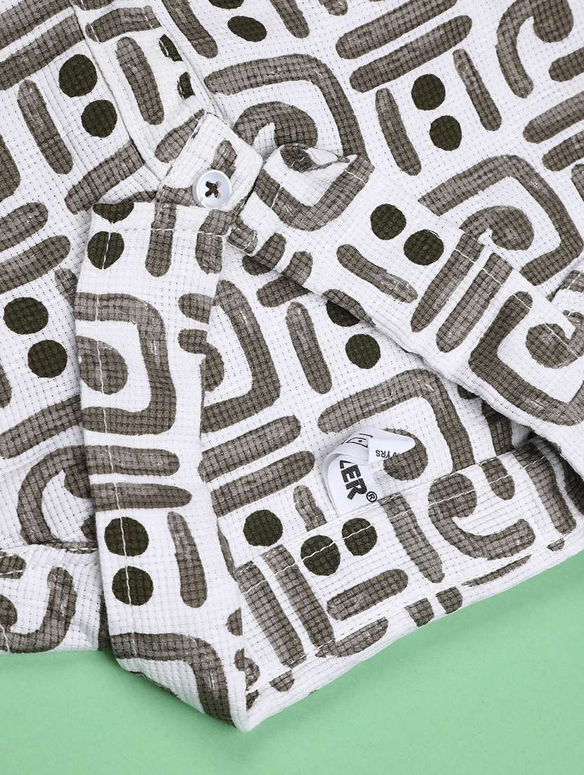 boys printed short sleeves regular fit shirt - 22507943 -  Standard Image - 4