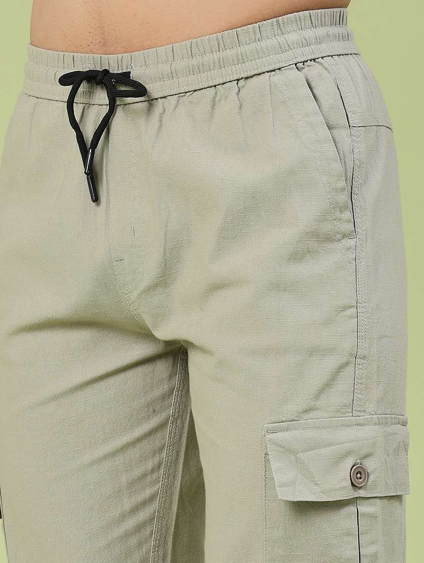 men solid mid rise regular fit cargo  - 22510659 -  Standard Image - 1