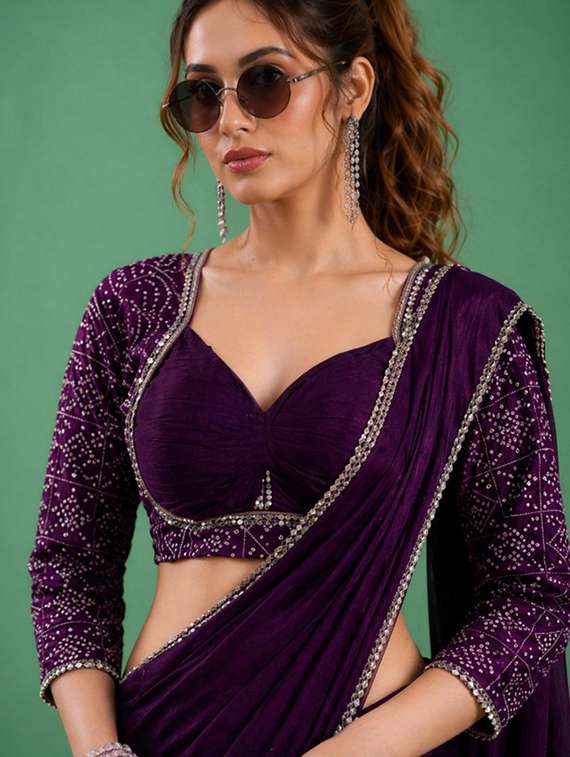 women solid with embellished bordered saree with blouse - 22511424 -  Standard Image - 1