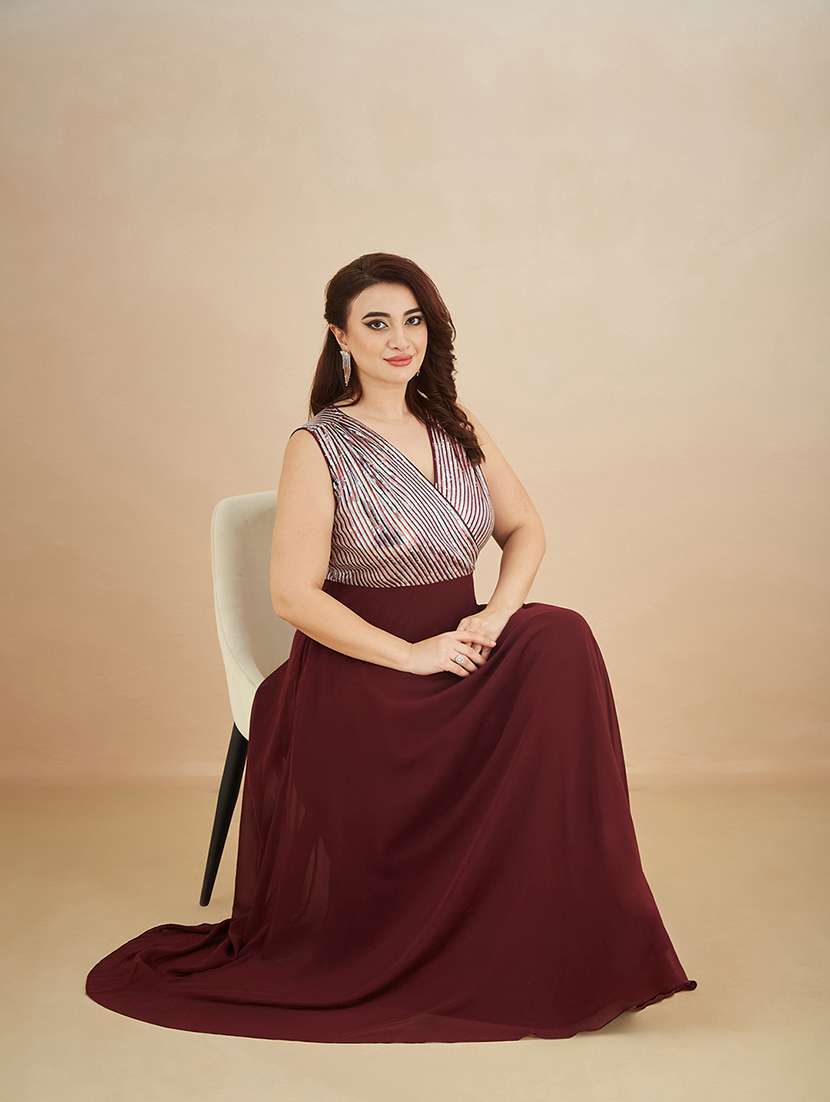 women sequined sleeveless gown - 22511511 -  Standard Image - 4
