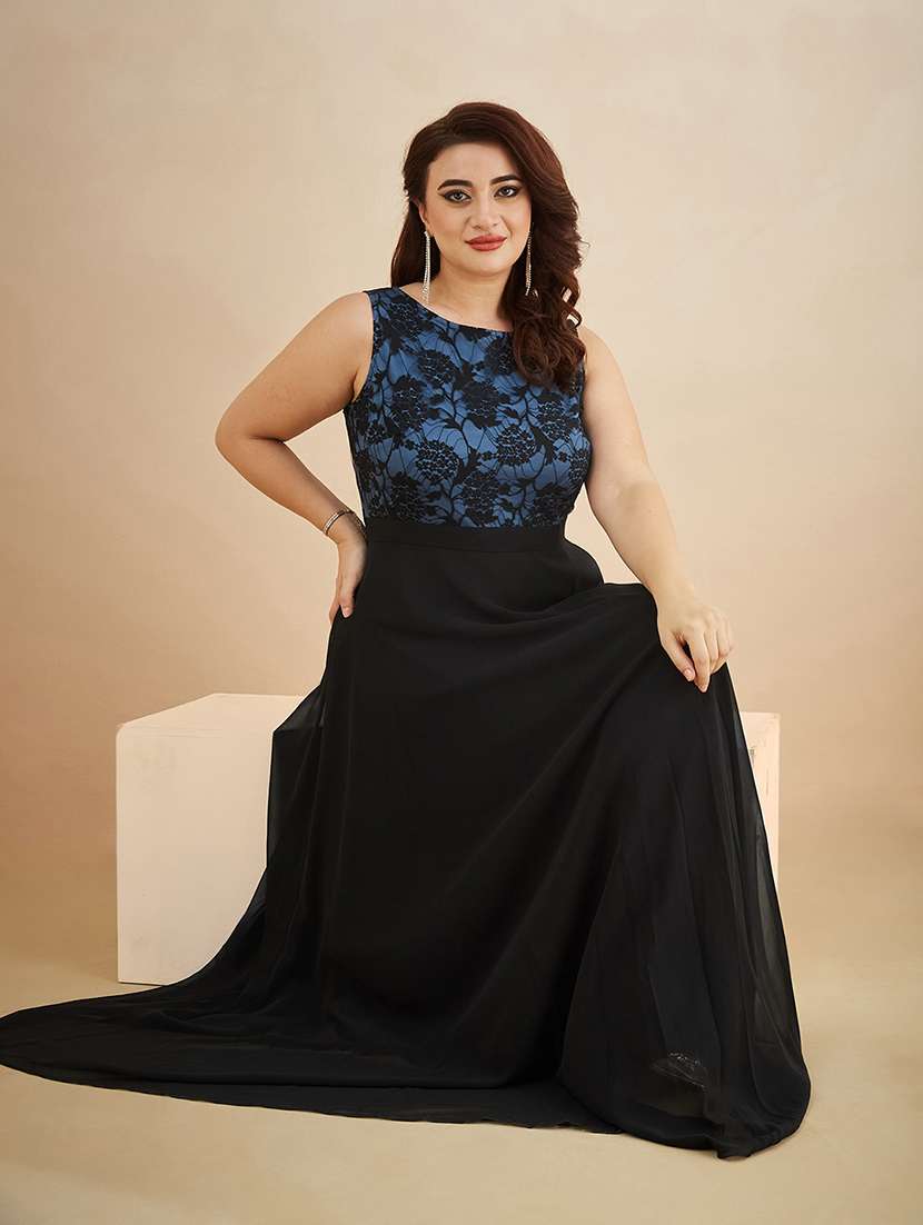 women self design sleeveless gown - 22511622 -  Standard Image - 4