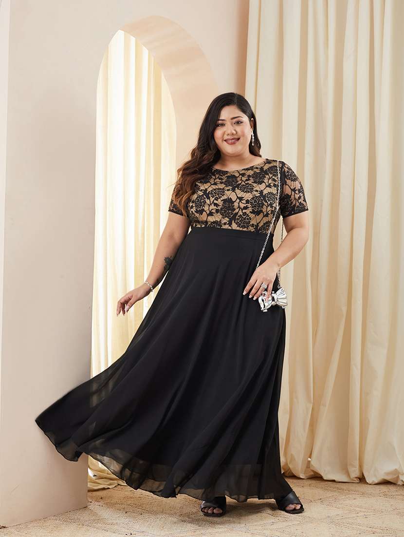 women self design round neck fit and flare dress