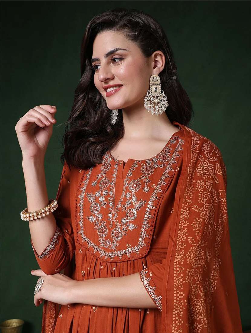women embroidered three quarter sleeve kurta pant with dupatta set - 22511760 -  Standard Image - 1