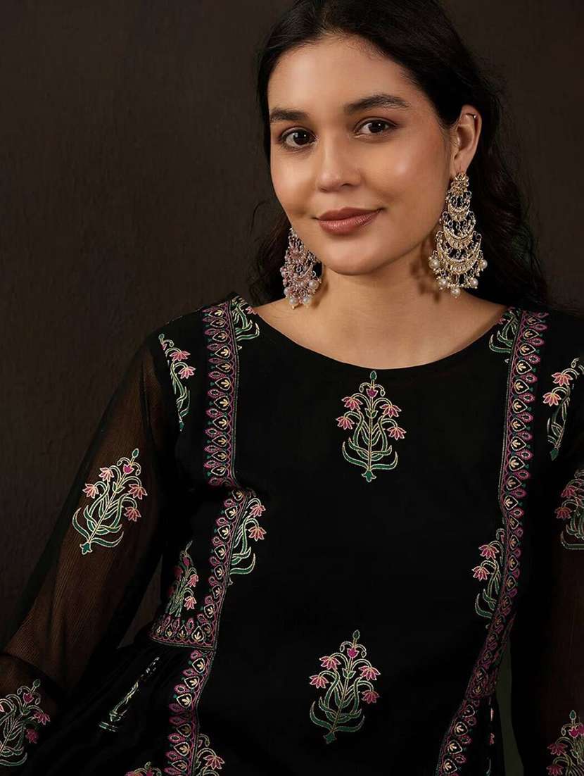 women embroidered long sleeve kurta pant set - 22511763 -  Standard Image - 1