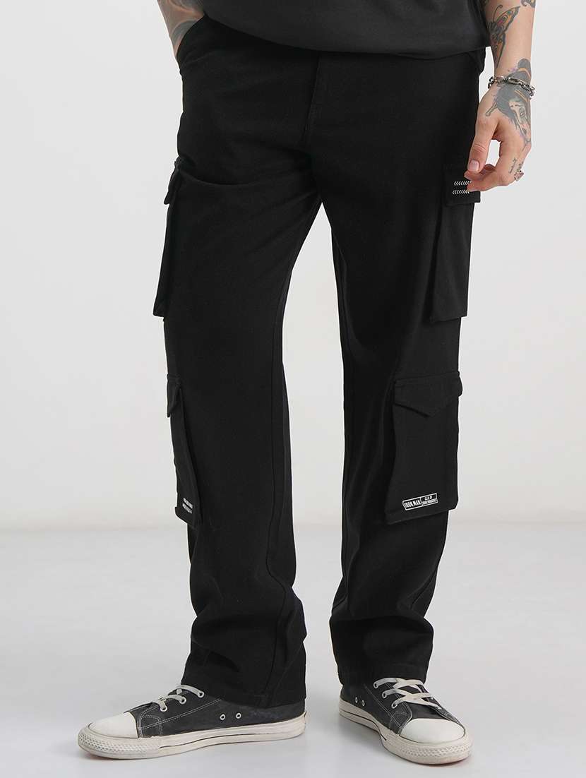 men solid mid rise relaxed fit cargo 