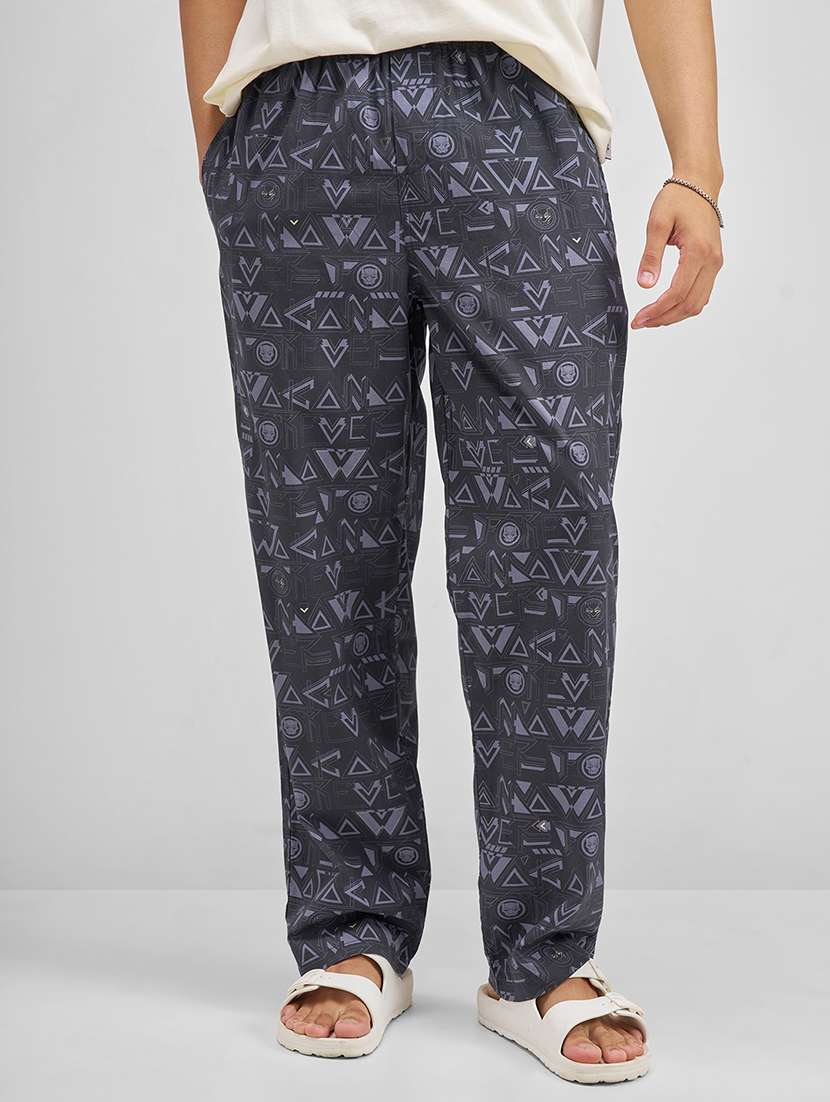 men printed mid rise full length track pant