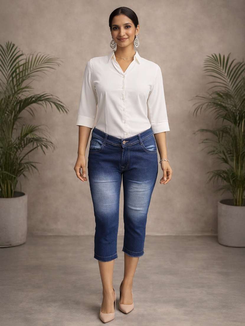 women washed mid rise regular capri - 22511942 -  Standard Image - 4