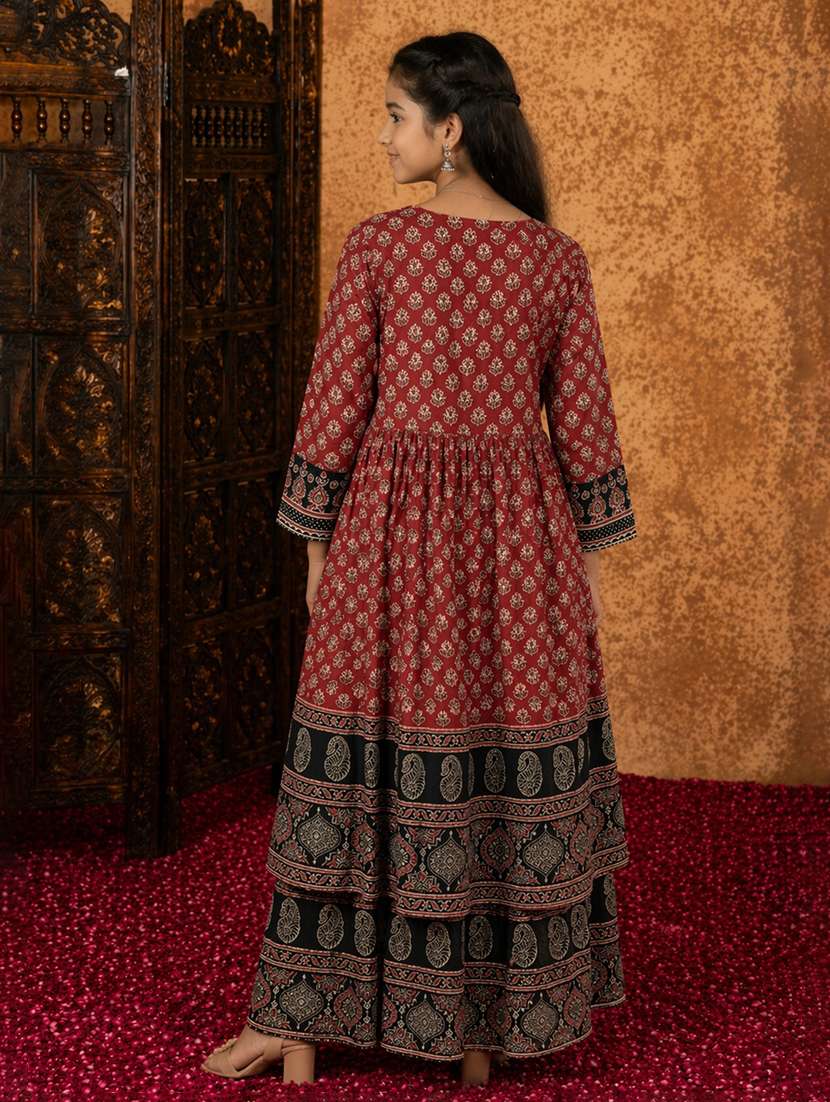 Girls Printed Round Neck Kurta And Palazzo Set - 22511975 -  Standard Image - 4