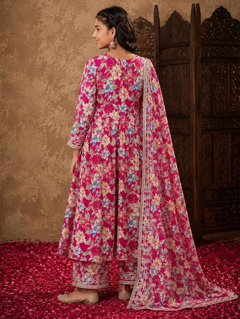 girls printed three quarter sleeves kurta and pant set - 22512827 -  Standard Image - 4