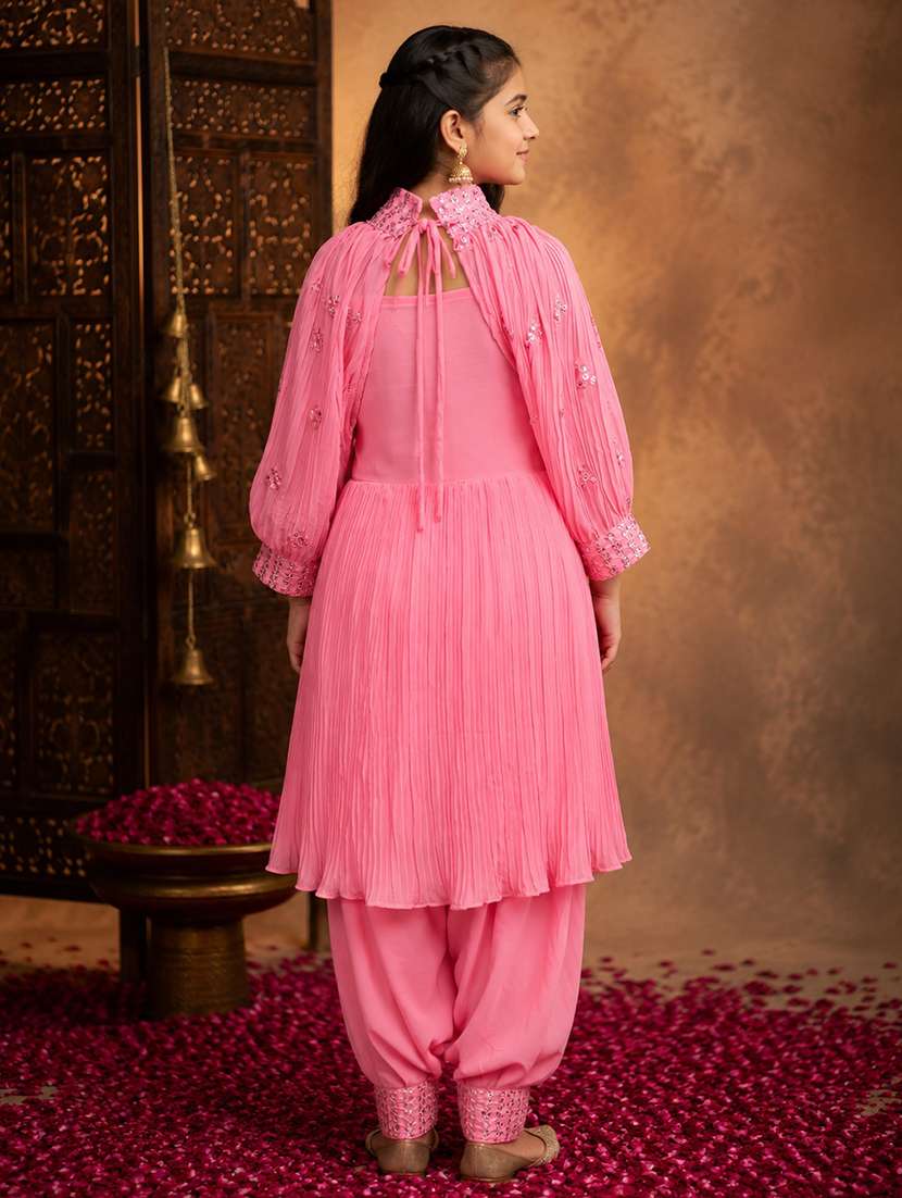 girls embroidered sleeveless kurt aand salwar set with detachable sleeve - 22512831 -  Standard Image - 4