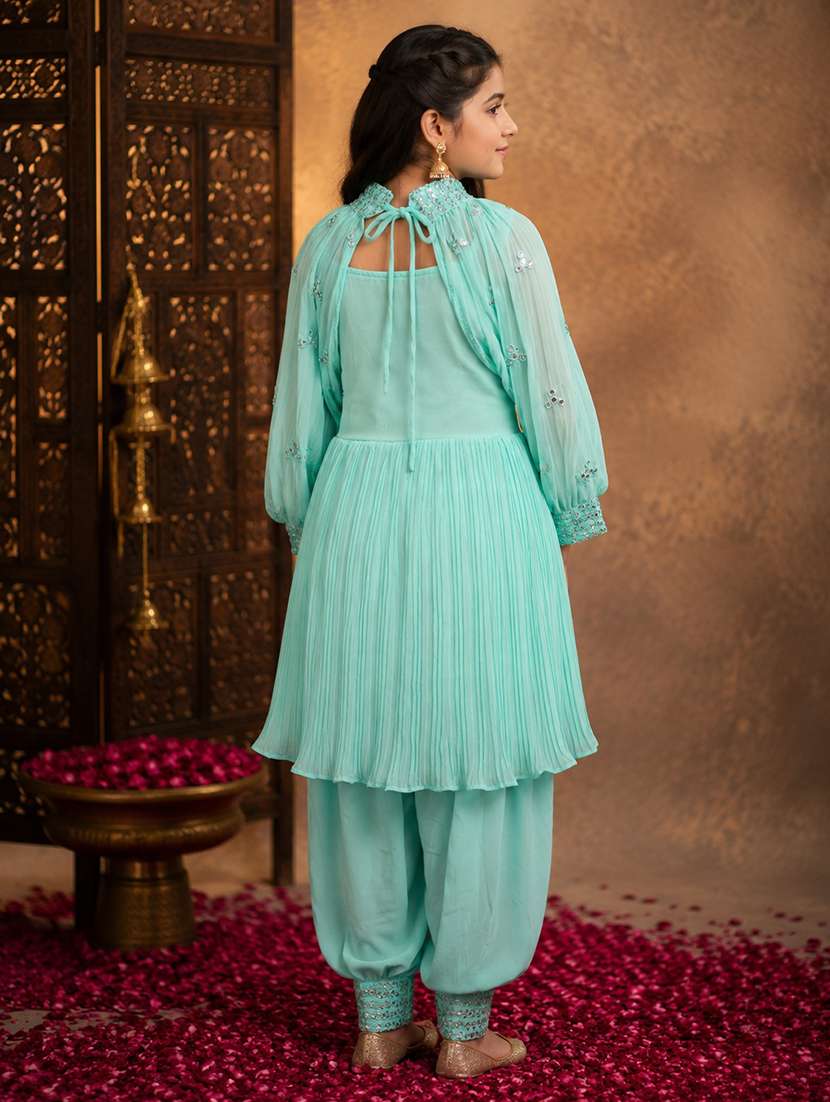 girls embroidered sleeveless kurt aand salwar set with detachable sleeve - 22512835 -  Standard Image - 4