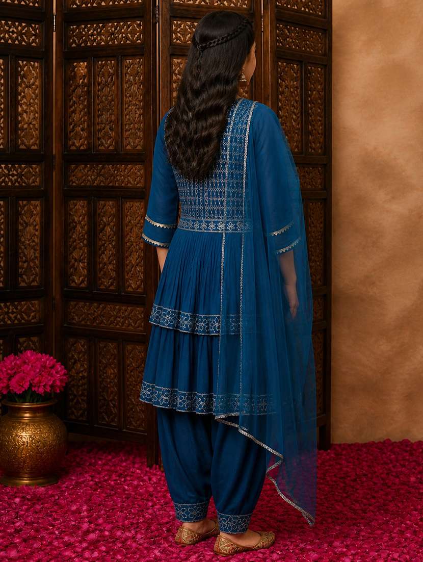 Girls Embroidered Round Neck Kurta And Salwar Set With Dupatta - 22512836 -  Standard Image - 4