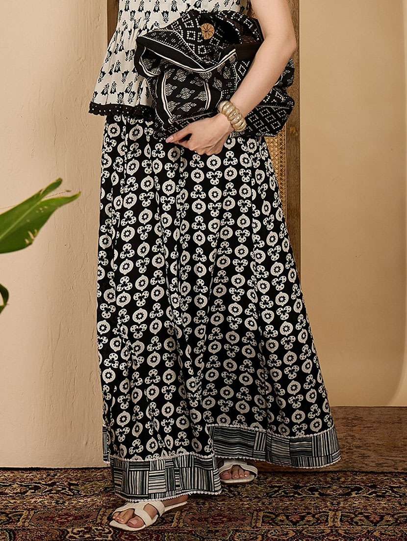 women printed flared maxi skirt