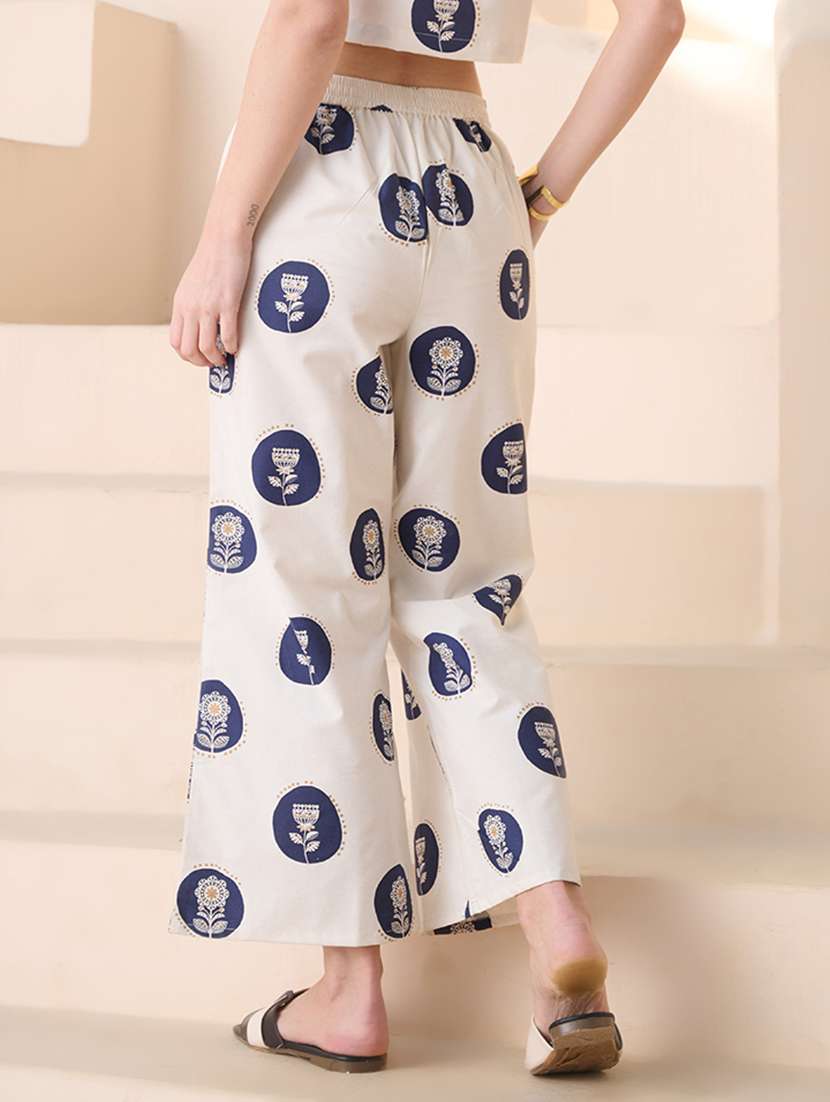 women printed mid rise wide leg trouser - 22512930 -  Standard Image - 4