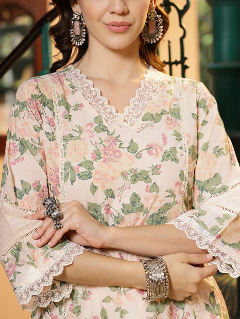 women floral three quarter sleeve kurta pant set - 22512951 -  Standard Image - 1