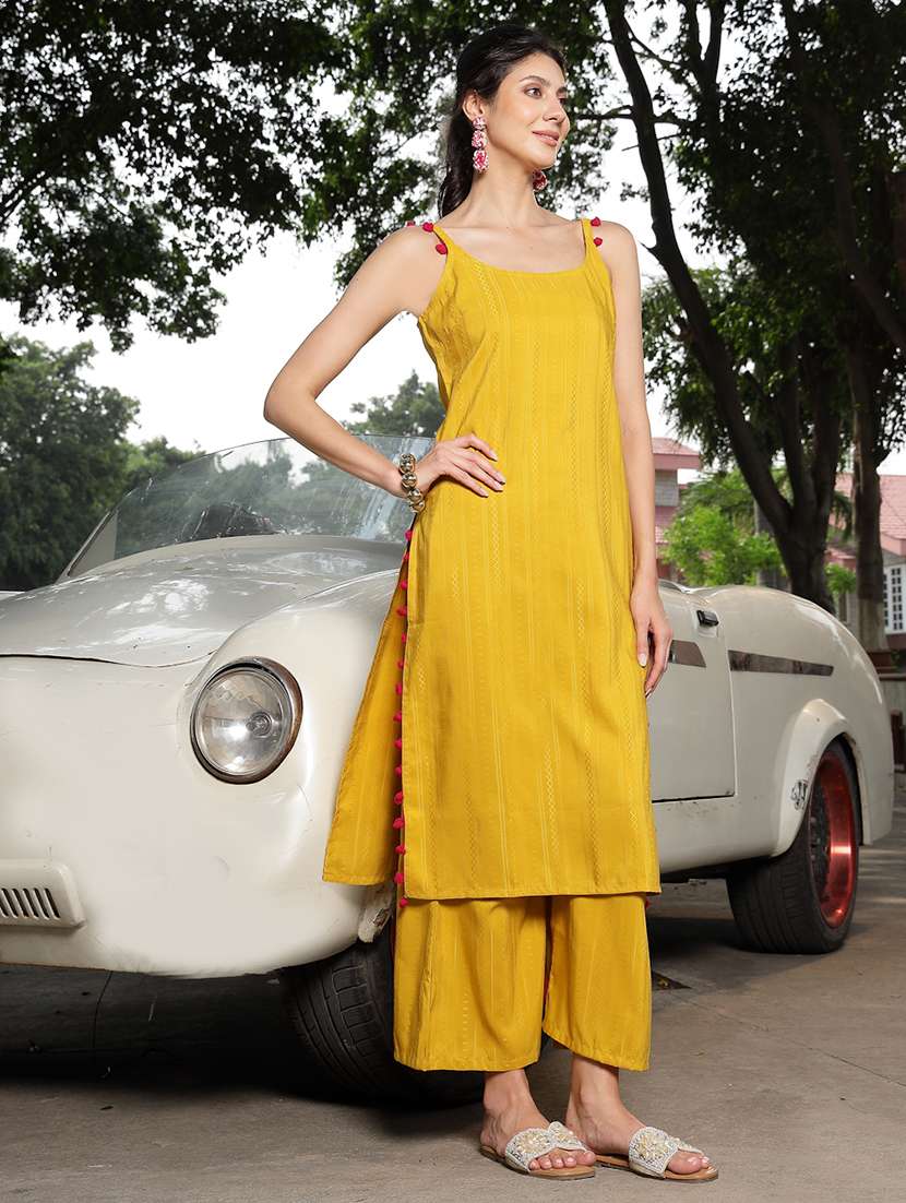 women self design shoulder strap kurta palazzo set - 22513556 -  Standard Image - 4