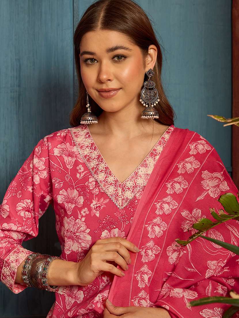 women printed three quarter sleeve kurta pant with dupatta set - 22513558 -  Standard Image - 1